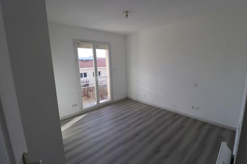 Appartement - 79 m² - 4 pièces