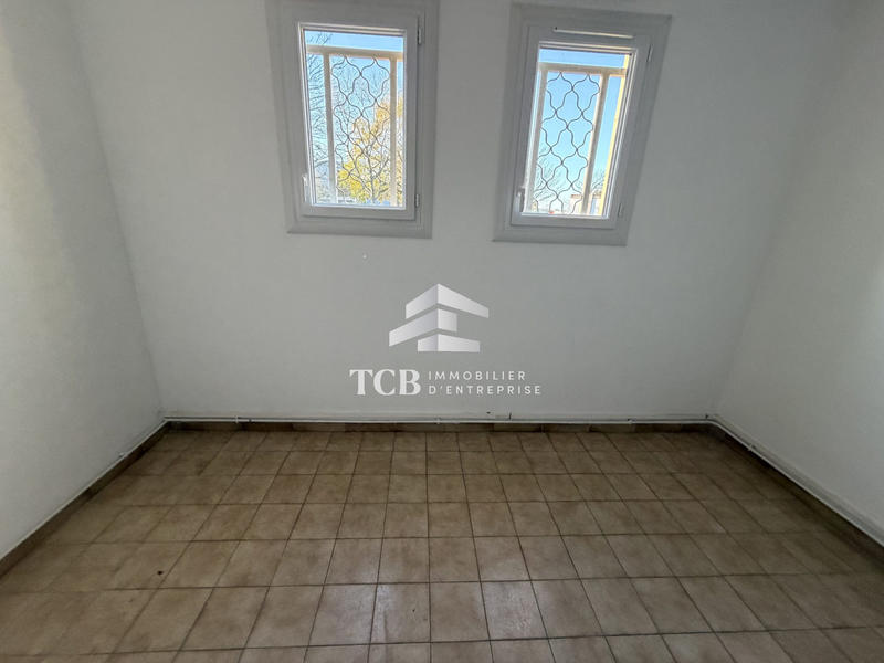 Local d'activités - 620 m²