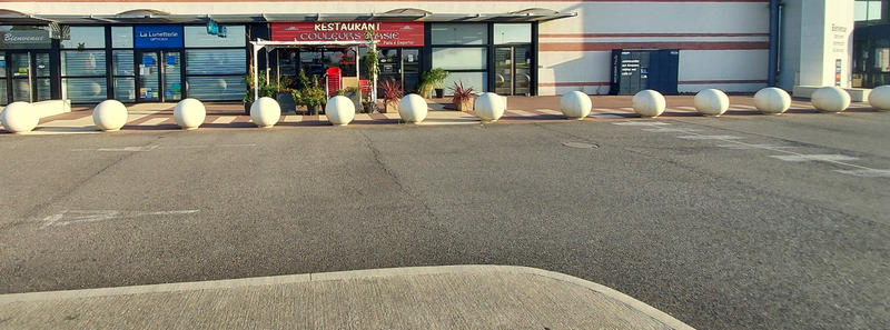 Fonds de commerce - Magasins - 110 m²