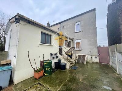 Maison - 75 m² - 4 pièces