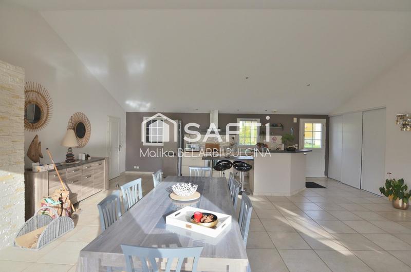 Maison - 160 m² - 5 pièces