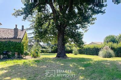 Maison de maîtres - 260 m² - 9 pièces