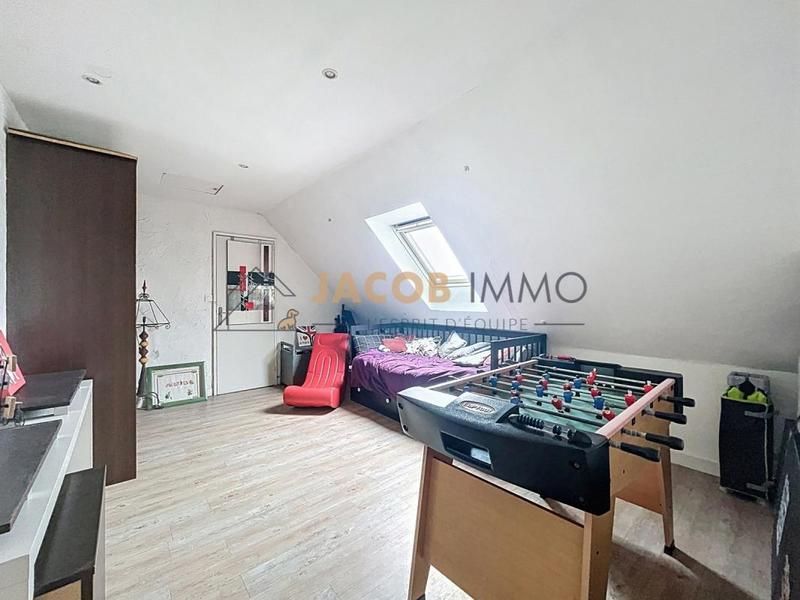 Maison - 176 m² - 8 pièces