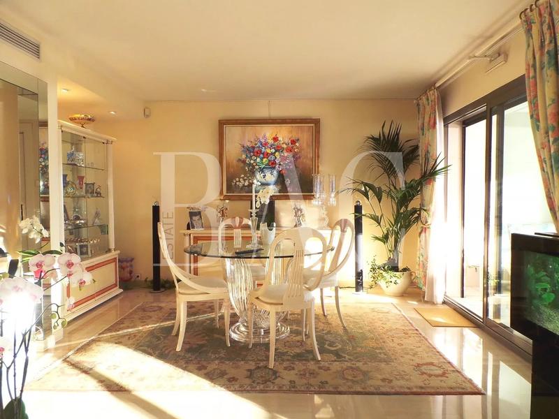 Appartement - 100 m² - 4 pièces