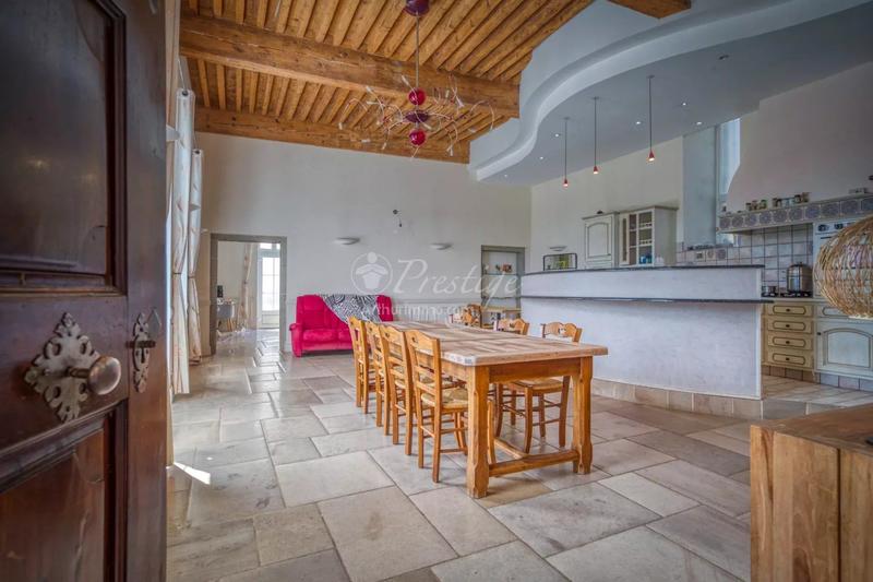 Maison - 488 m² - 20 pièces