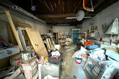 Parking / Garage - 97 m²