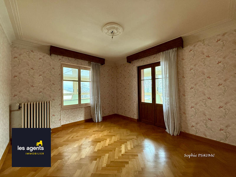 Maison - 120 m² - 7 pièces