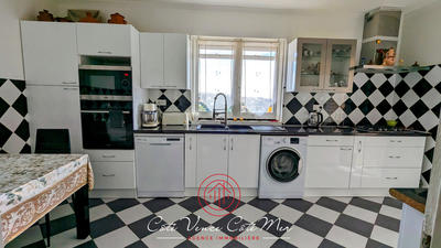 Maison - 167 m² - 7 pièces