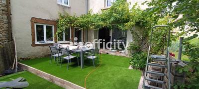 Maison - 92 m² - 6 pièces