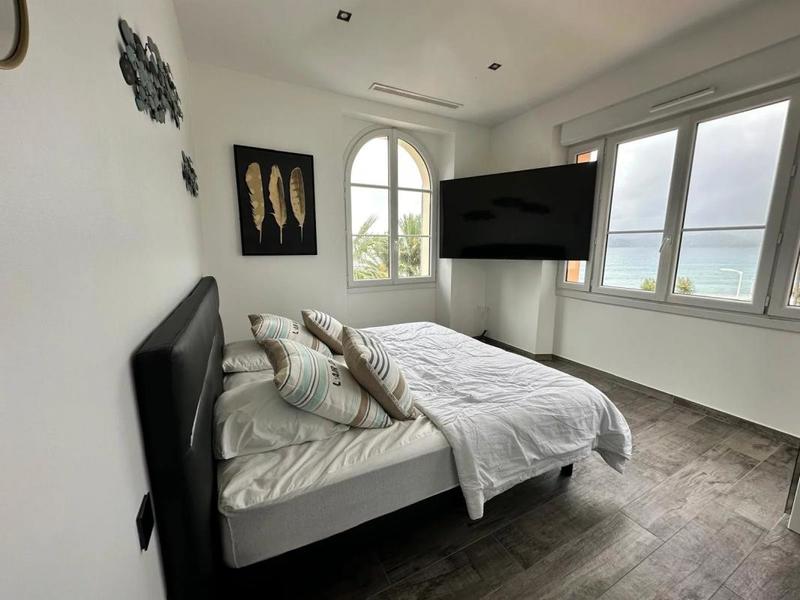 Appartement - 125 m² - 6 pièces