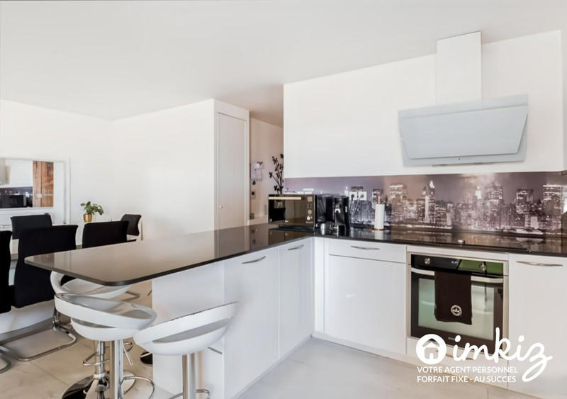 Appartement - 85 m² - 4 pièces