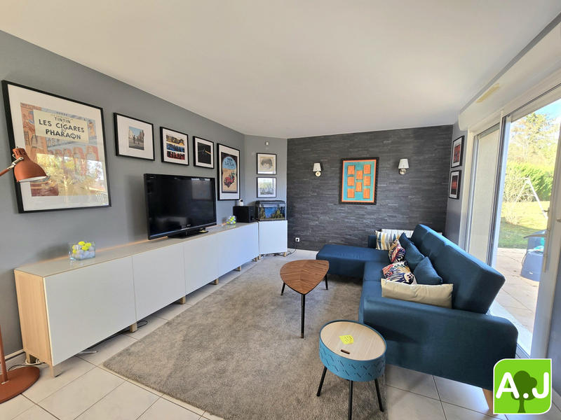 Maison - 90 m² - 5 pièces