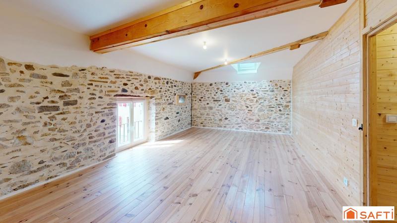 Maison - 252 m² - 11 pièces