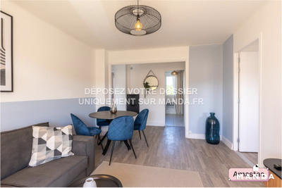 Chambre - 9 m² - 4 pièces