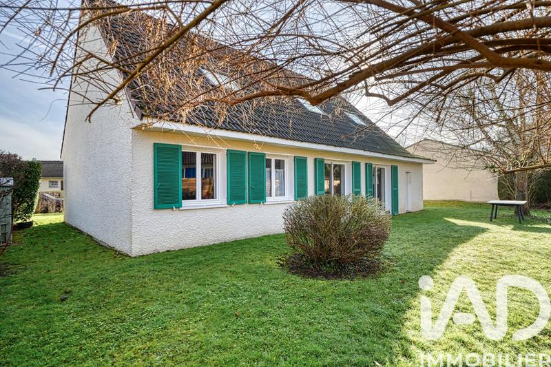 Maison - 158 m² - 8 pièces