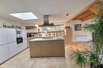 Maison ancienne - 225 m² - 7 pièces