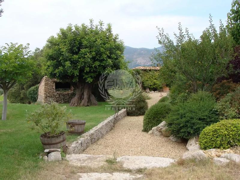 Villa - 130 m² - 5 pièces