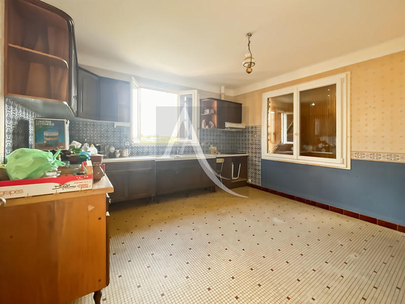 Maison - 153 m² - 9 pièces