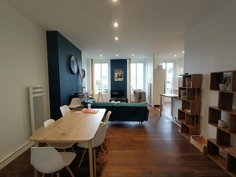 Chambre - 147 m² - 2 pièces