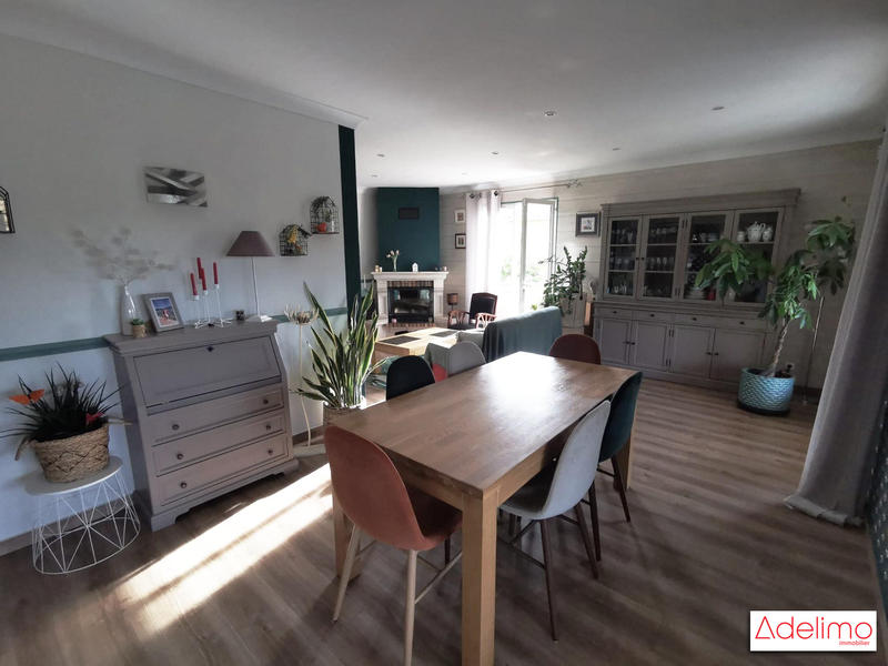 Maison - 95 m² - 4 pièces