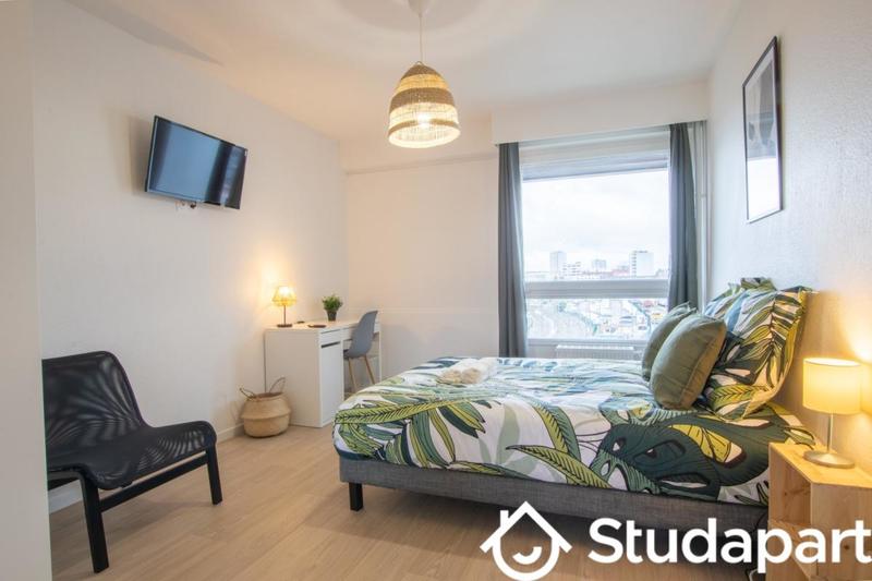 Chambre - 14 m² - 1 pièce