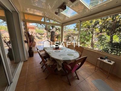 Maison - 104 m² - 4 pièces