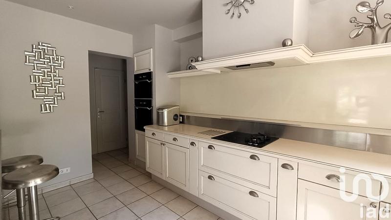 Maison - 197 m² - 7 pièces