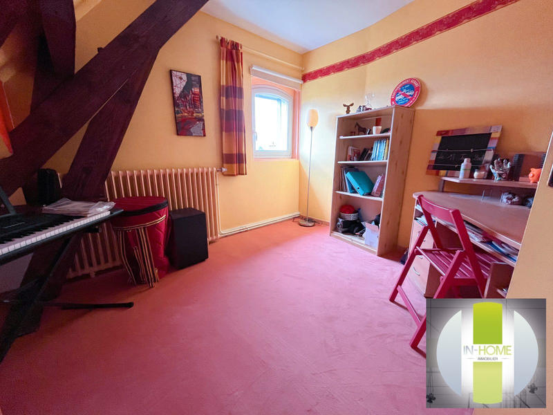 Maison - 272 m² - 2 pièces