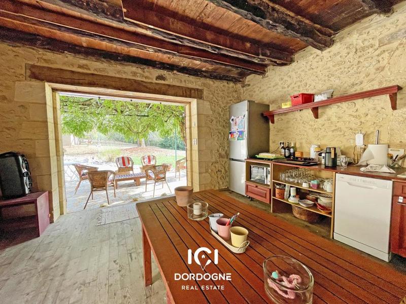 Propriété - 340 m² - 8 pièces