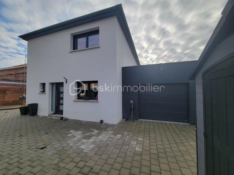 Maison - 110 m² - 5 pièces