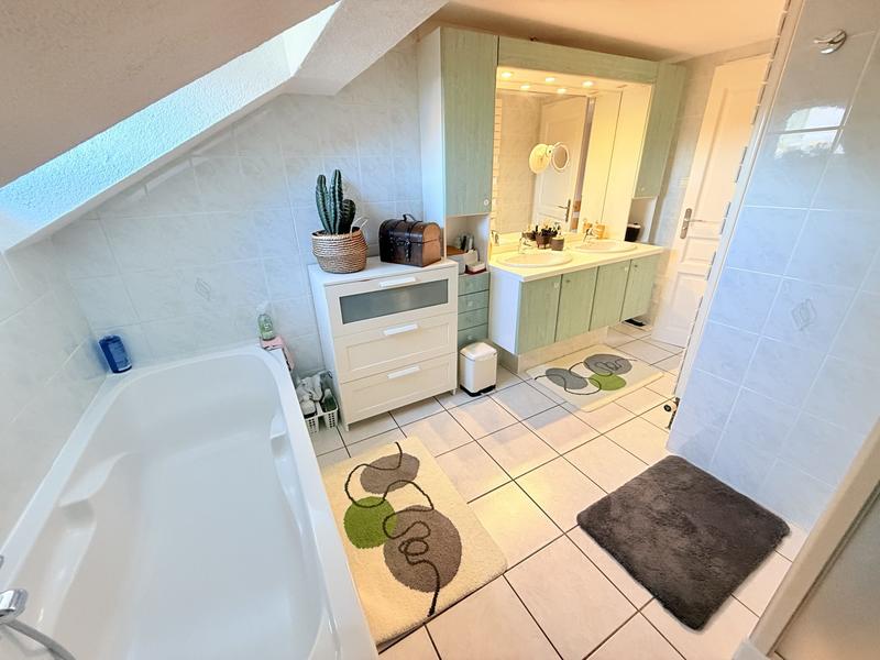 Duplex - 131 m² - 5 pièces