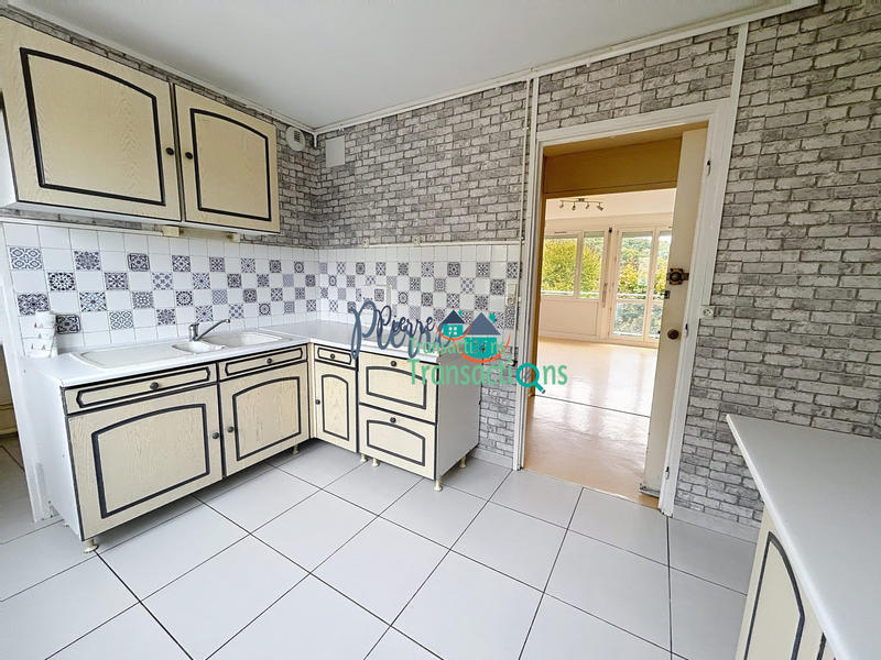 Appartement - 77 m² - 3 pièces