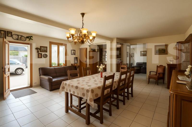 Maison - 150 m² - 5 pièces