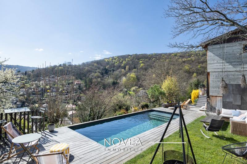 Maison - 160 m² - 7 pièces