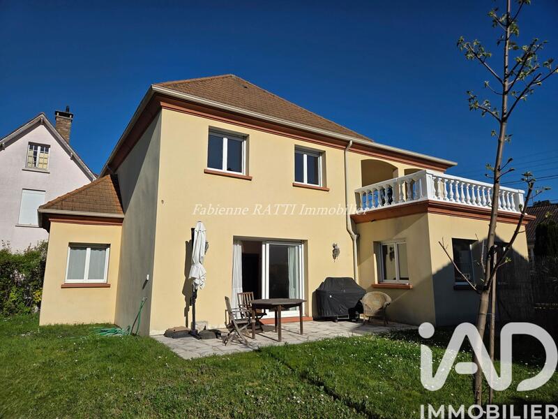 Maison - 193 m² - 7 pièces