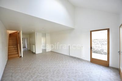 Maison - 96 m² - 4 pièces