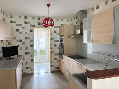 Maison - 94 m² - 4 pièces