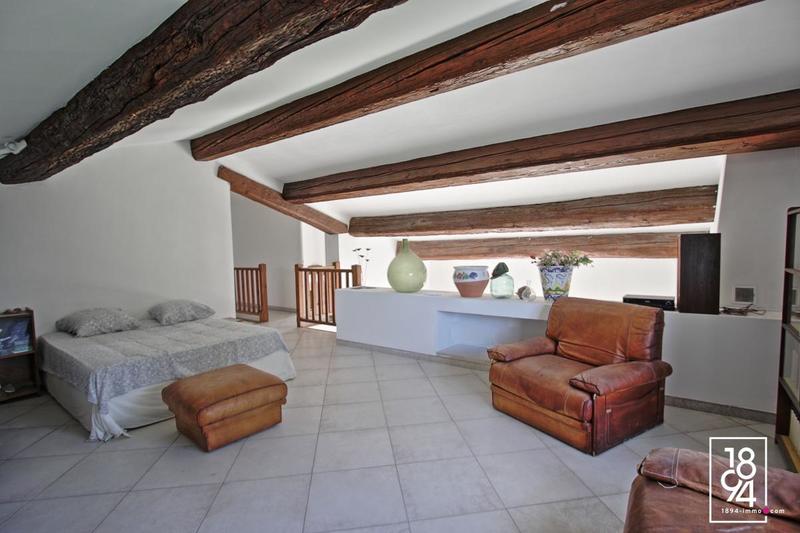 Mas - 220 m² - 5 pièces