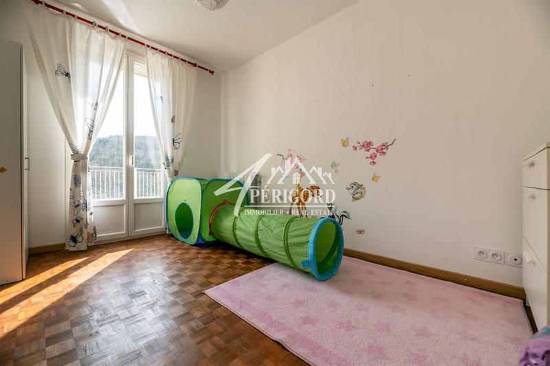 Maison contemporaine - 203 m² - 7 pièces