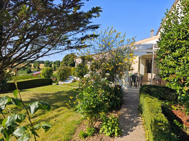 Longère - 197 m² - 9 pièces