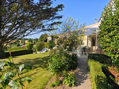 Longère - 197 m² - 9 pièces