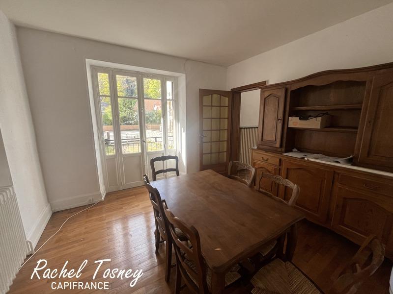 Pavillon - 140 m² - 7 pièces