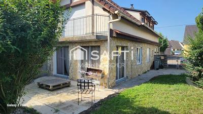 Maison de village - 110 m² - 4 pièces