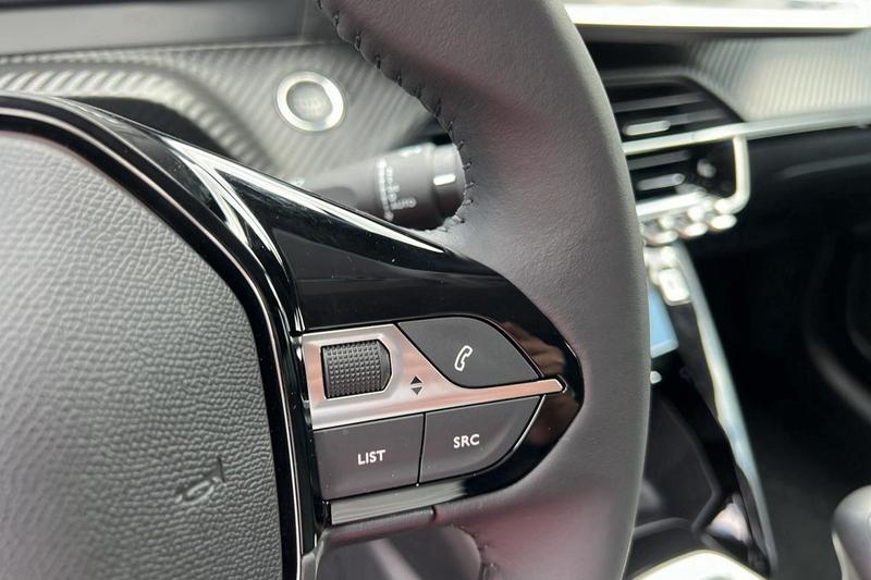 Peugeot 208 1.2 100 Allure Plus