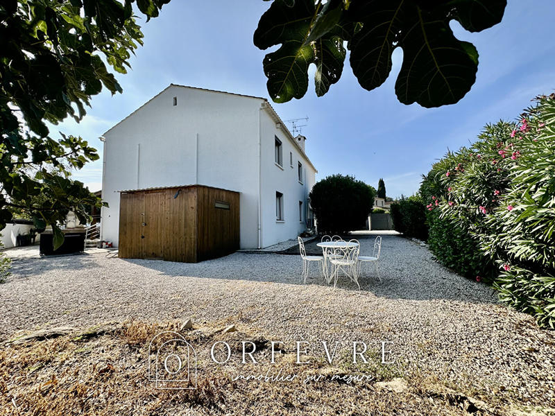 Maison - 182 m² - 8 pièces