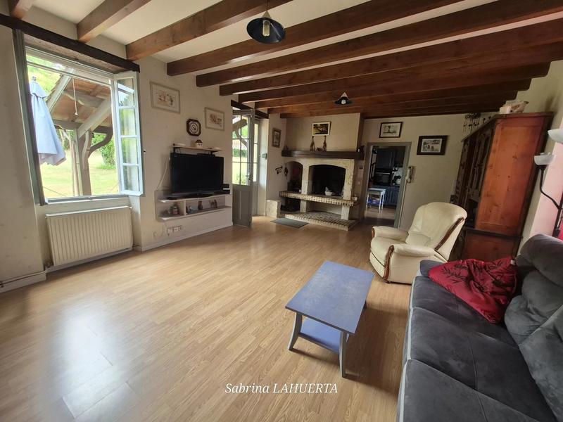 Maison - 182 m² - 8 pièces