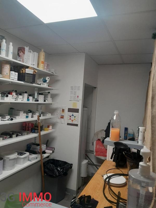 Local commercial - 120 m² - 4 pièces