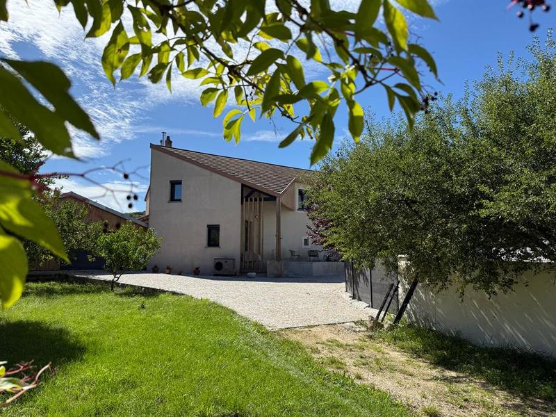 Maison - 190 m² - 7 pièces