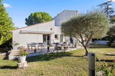 Maison - 187 m² - 6 pièces