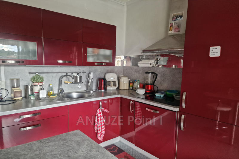 Maison - 190 m² - 12 pièces